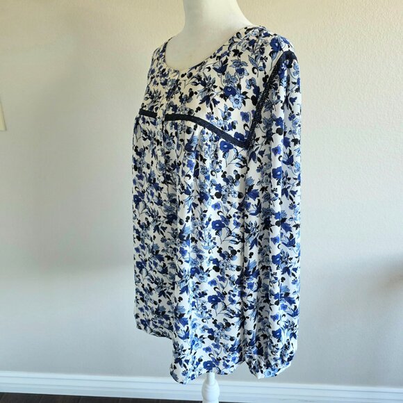 NEW Talbots Plus Size 2X Blouse Tunic Blue White Floral 1/2 Button Popover Lace - Picture 3 of 7